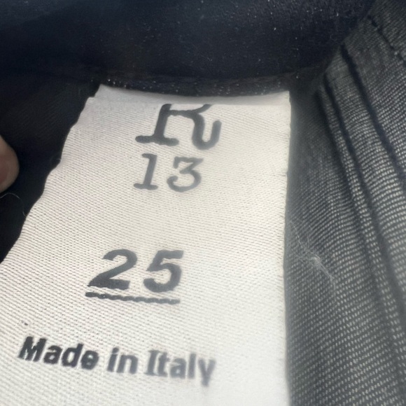 💚R13- Woman’s Biker Boy Jeans - 25
Stardust Black - Picture 11 of 11